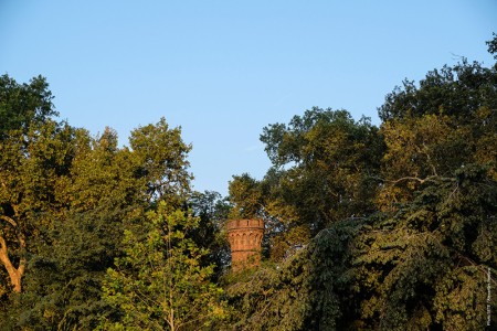 Chimenea en el jardín de la Torre Eiffel
