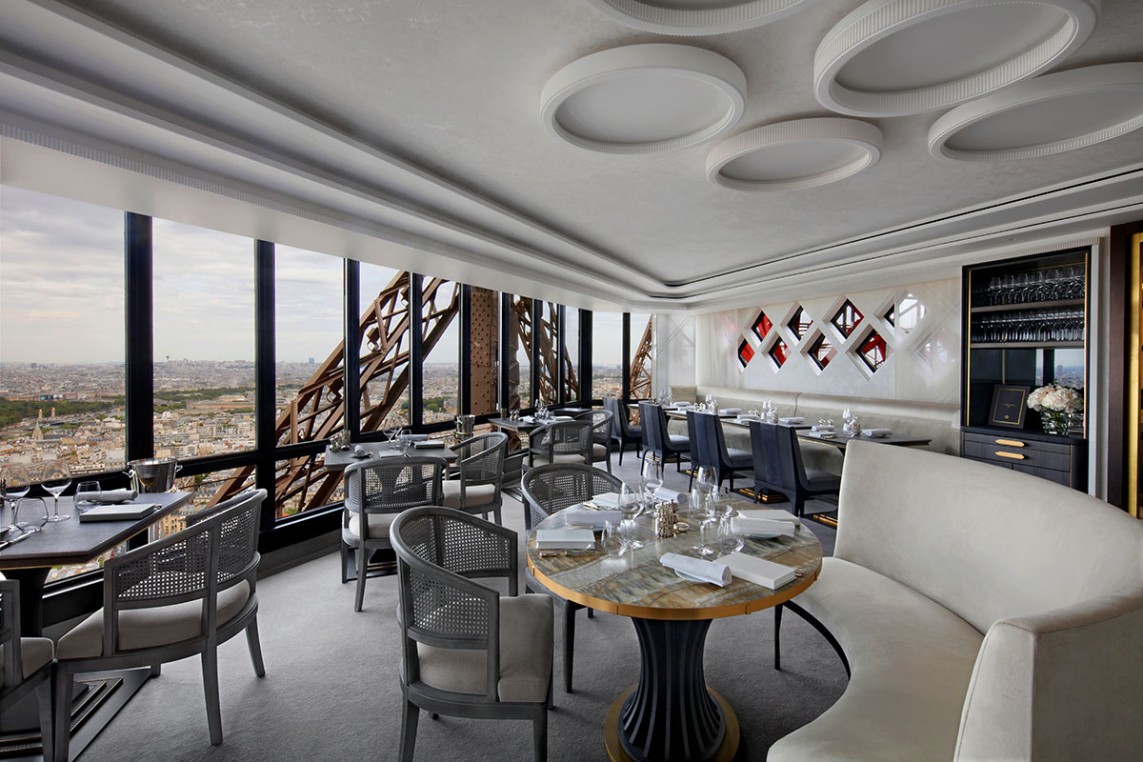 La salle Quai Branly au restaurant Jules Verne
