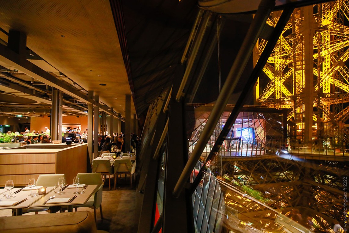 Cœur du restaurant Madame Brasserie de nuit