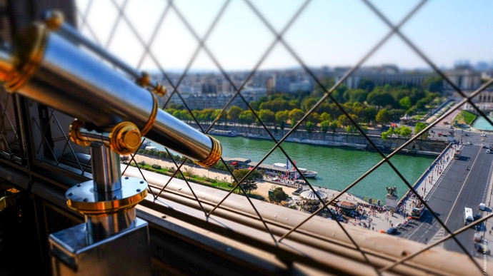 Telescope on the first floor of the Eiffel Tower 